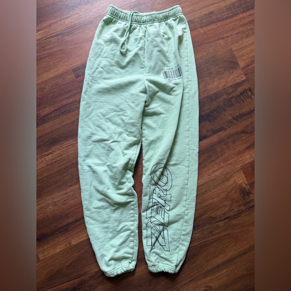 Mayfair the label Green Sweatpants